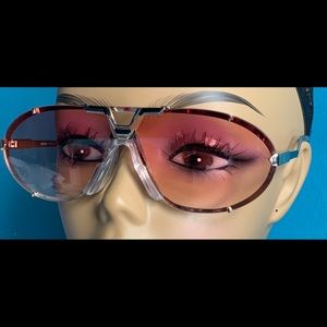 “Jayden” (Peach/Gold)